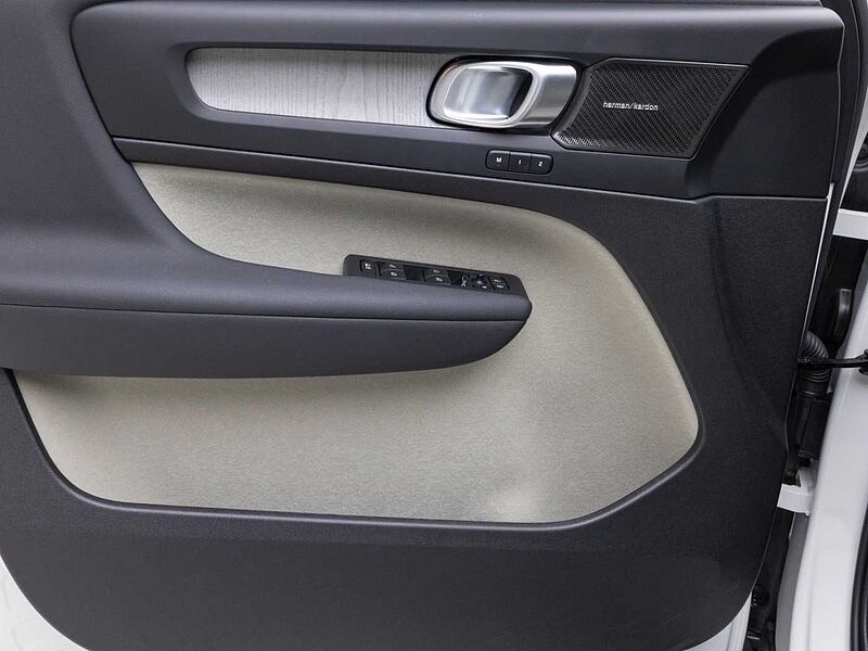 Volvo Ultra, B4 AWD 마일드 하이브리드, 가솔린, 브라이트