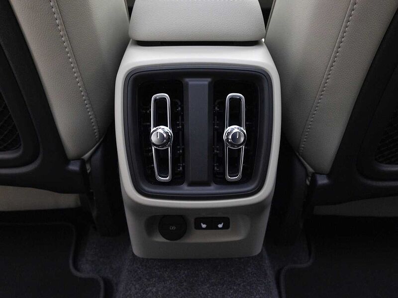 Volvo Ultra, B4 AWD 마일드 하이브리드, 가솔린, 브라이트