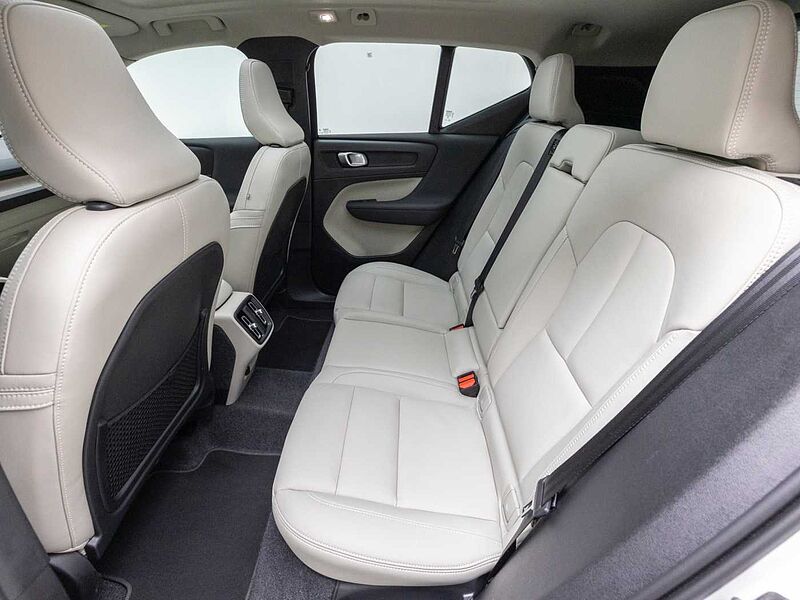 Volvo Ultra, B4 AWD 마일드 하이브리드, 가솔린, 브라이트