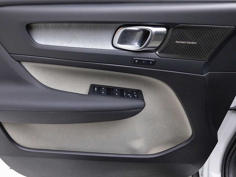 Volvo Ultra, B4 AWD 마일드 하이브리드, 가솔린, 브라이트