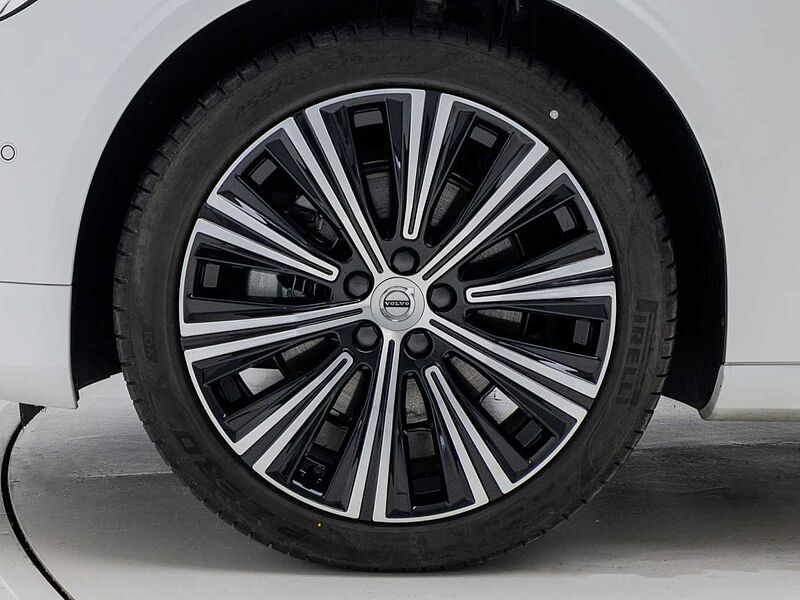 Volvo Ultimate, B5 마일드 하이브리드, 가솔린, 브라이트