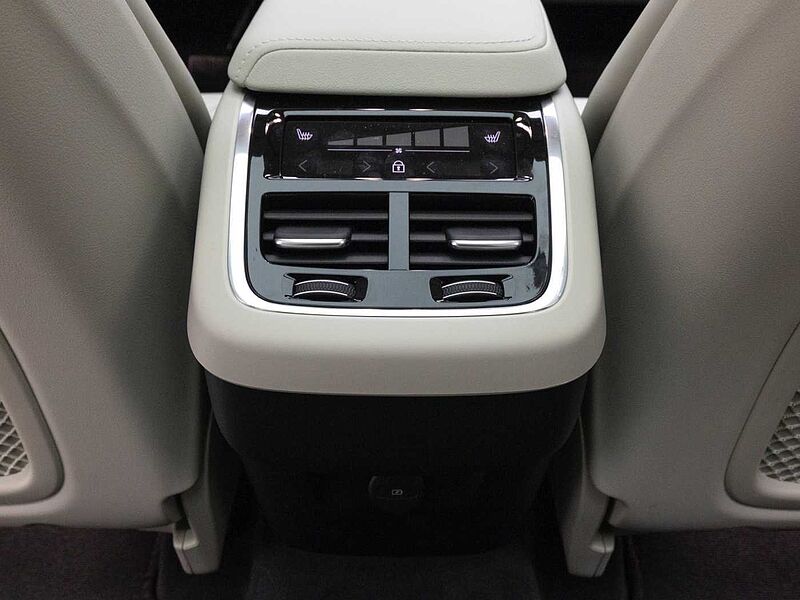 Volvo  Ultra, B5 AWD 마일드 하이브리드, 가솔린, 다크