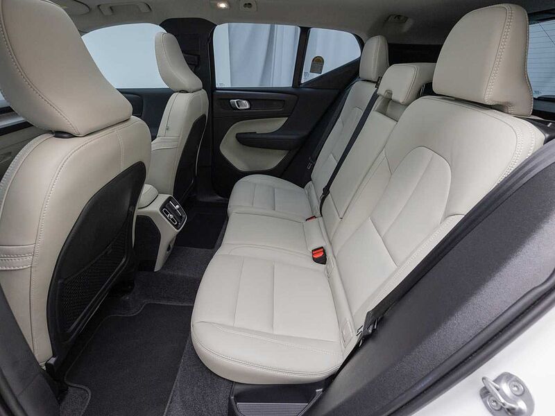 Volvo Ultra, B4 AWD 마일드 하이브리드, 가솔린, 브라이트