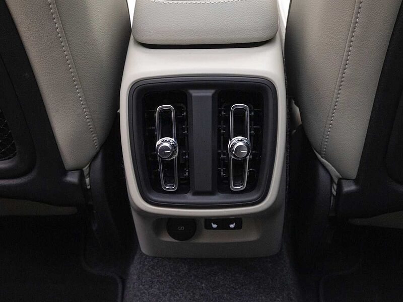 Volvo  Ultra, B4 AWD 마일드 하이브리드, 가솔린, 브라이트