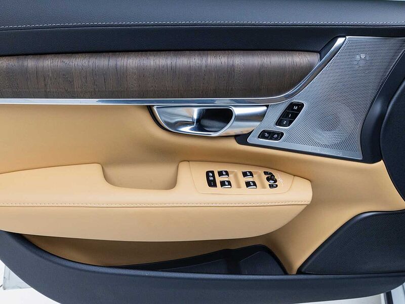 Volvo Ultimate, B5 마일드 하이브리드, 가솔린, 브라이트