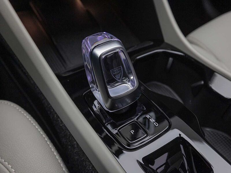 Volvo  Ultra, B4 AWD 마일드 하이브리드, 가솔린, 브라이트