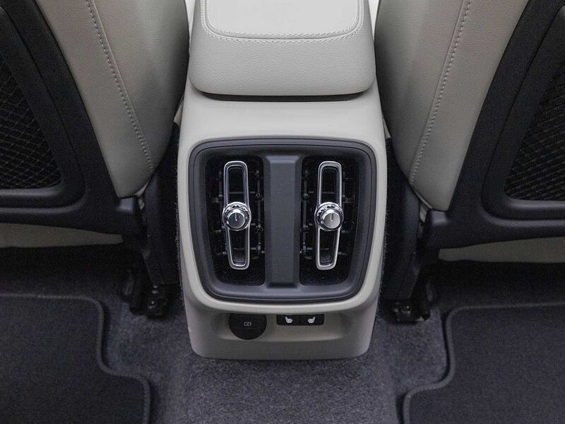 Volvo  Ultra, B4 AWD 마일드 하이브리드, 가솔린, 브라이트