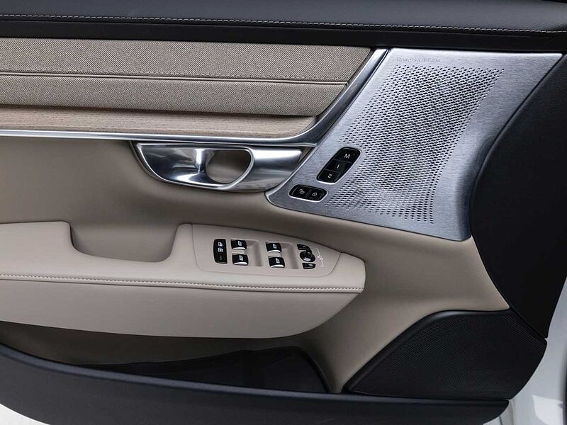 Volvo  Ultra, B5 마일드 하이브리드, 가솔린, 브라이트
