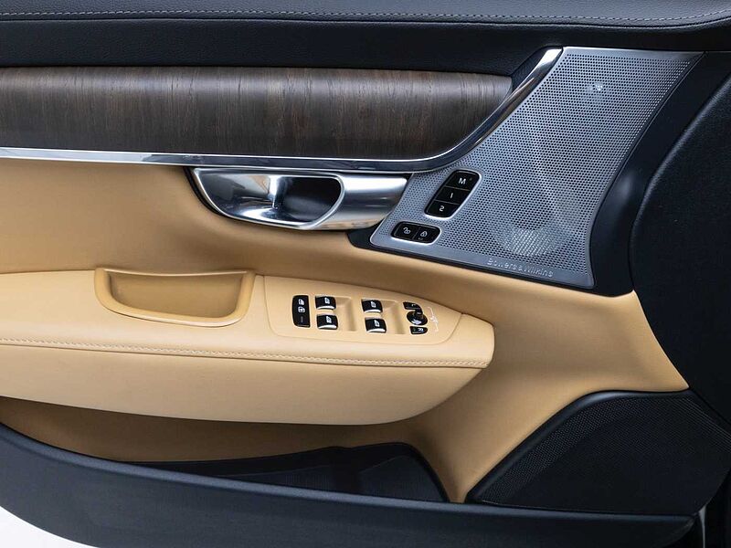 Volvo Ultimate, B5 mild hybrid, 가솔린, Bright