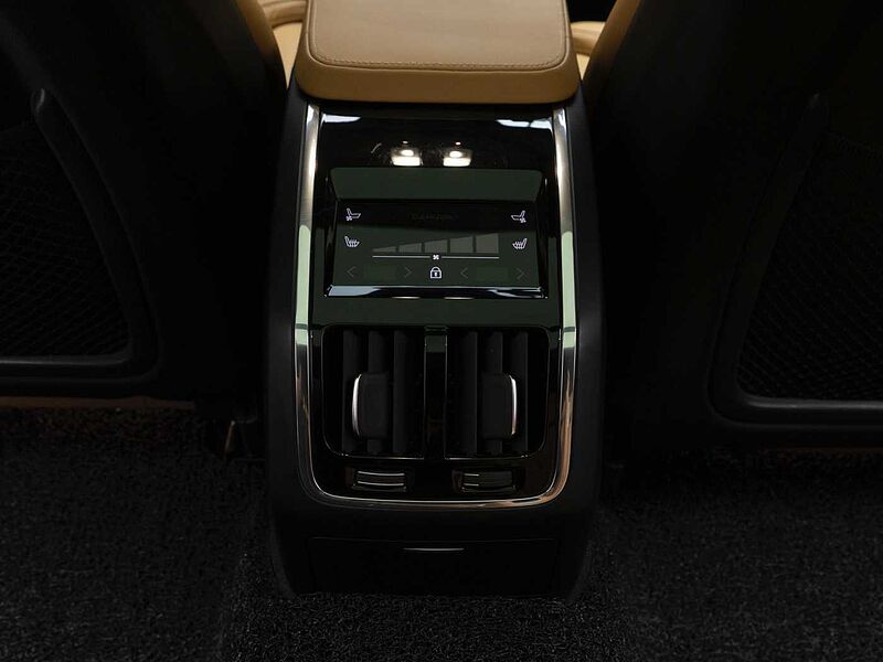 Volvo Ultimate, B5 mild hybrid, 가솔린, Bright