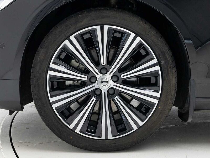 Volvo Ultimate, B5 mild hybrid, 가솔린, Bright