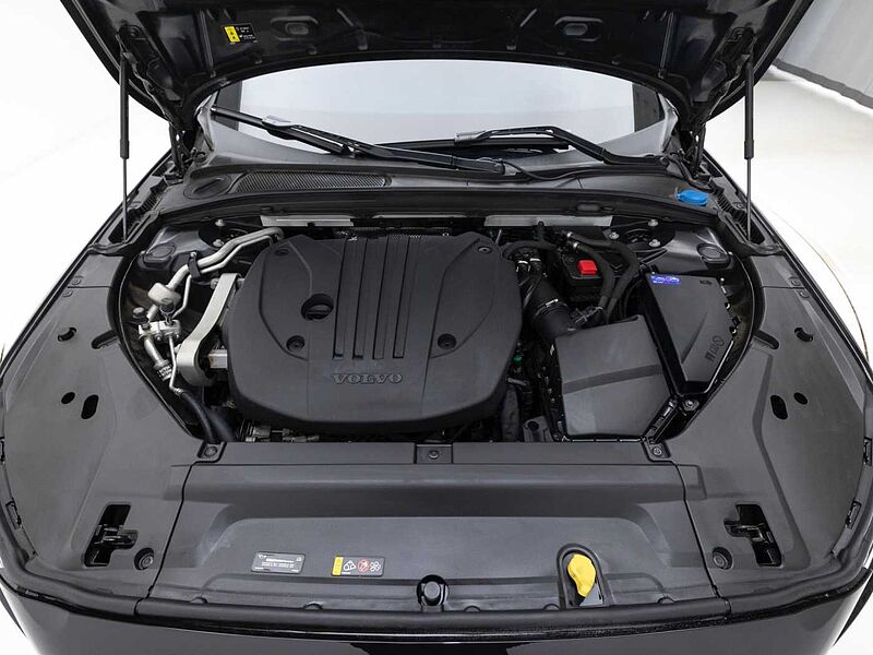 Volvo Ultimate, B5 mild hybrid, 가솔린, Bright