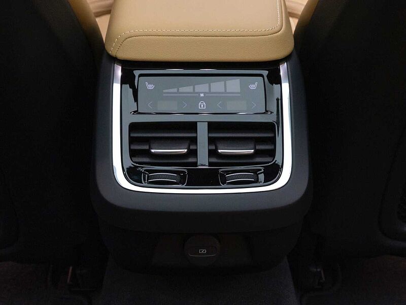 Volvo Ultra, B5 AWD 마일드 하이브리드, 가솔린, 브라이트