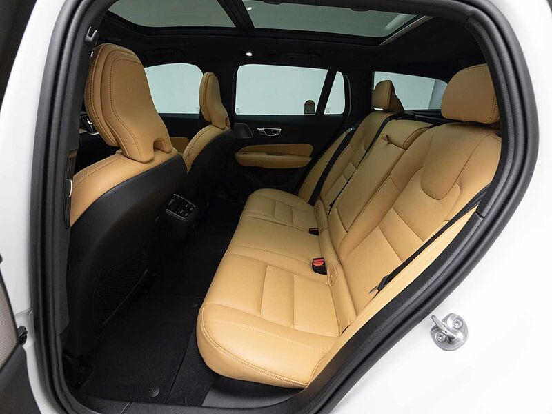 Volvo Ultra, B5 AWD 마일드 하이브리드, 가솔린, 브라이트