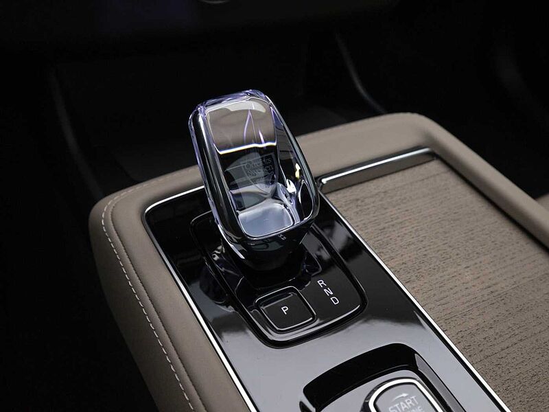 Volvo  Ultra, T8 AWD 플러그-인 하이브리드, 전기/가솔린, 브라이트, 7 좌석