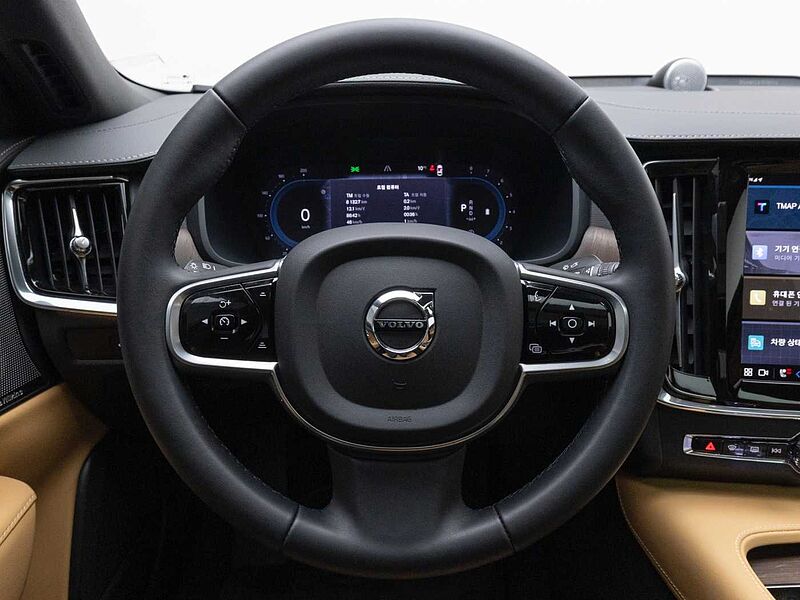 Volvo Ultimate, B5 마일드 하이브리드, 가솔린, 브라이트