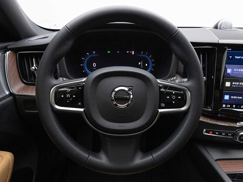 Volvo  Ultimate, B5 AWD mild hybrid, 가솔린, Bright