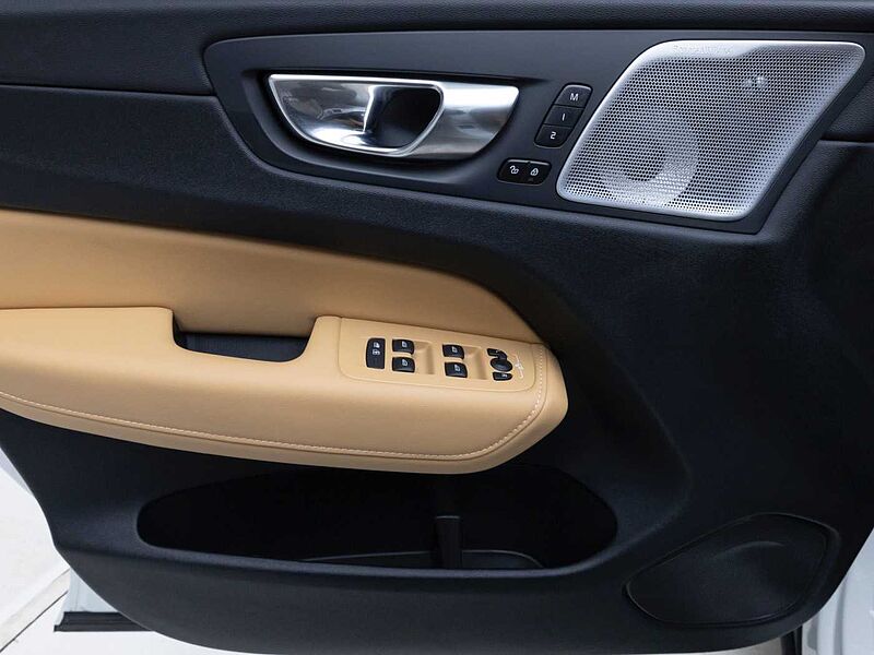 Volvo  Ultimate, B5 AWD mild hybrid, 가솔린, Bright