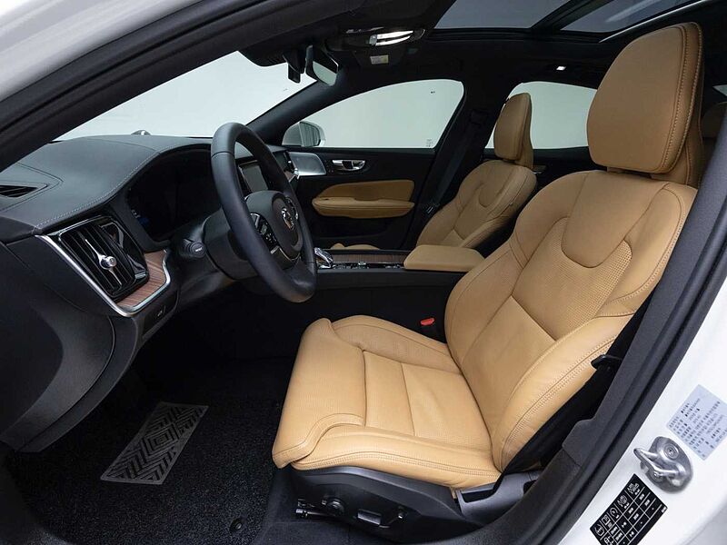 Volvo  Ultimate, B5 mild hybrid, 가솔린, Bright