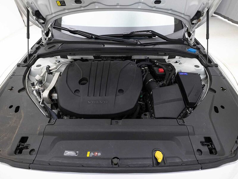 Volvo Ultimate, B5 mild hybrid, 가솔린, Bright