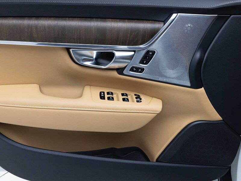 Volvo Ultra, B5 AWD 마일드 하이브리드, 가솔린, 브라이트
