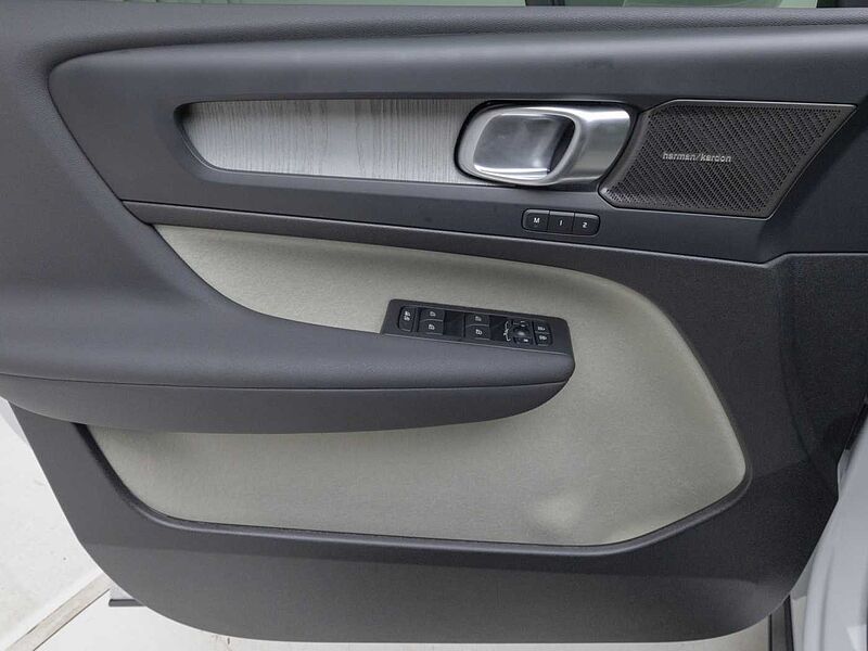 Volvo  Ultra, B4 AWD 마일드 하이브리드, 가솔린, 브라이트