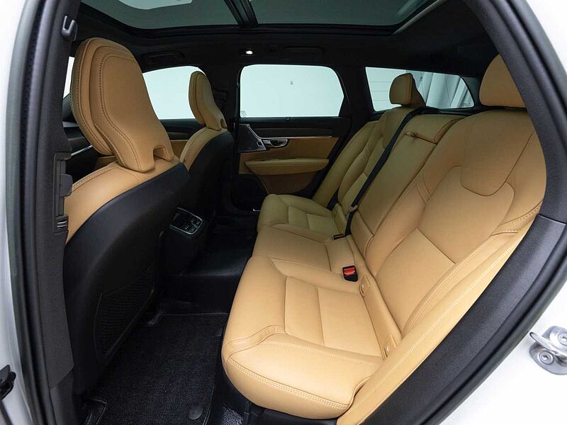 Volvo  Ultimate, B5 AWD mild hybrid, 가솔린