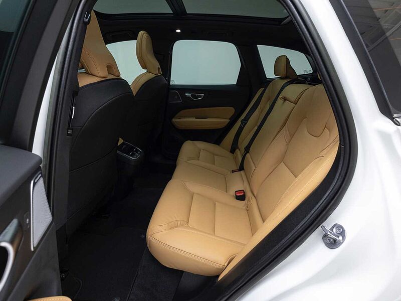Volvo Ultimate, B6 AWD mild hybrid, 가솔린, Bright