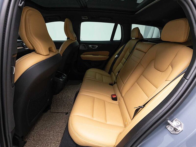 Volvo Pro, B5 AWD mild hybrid