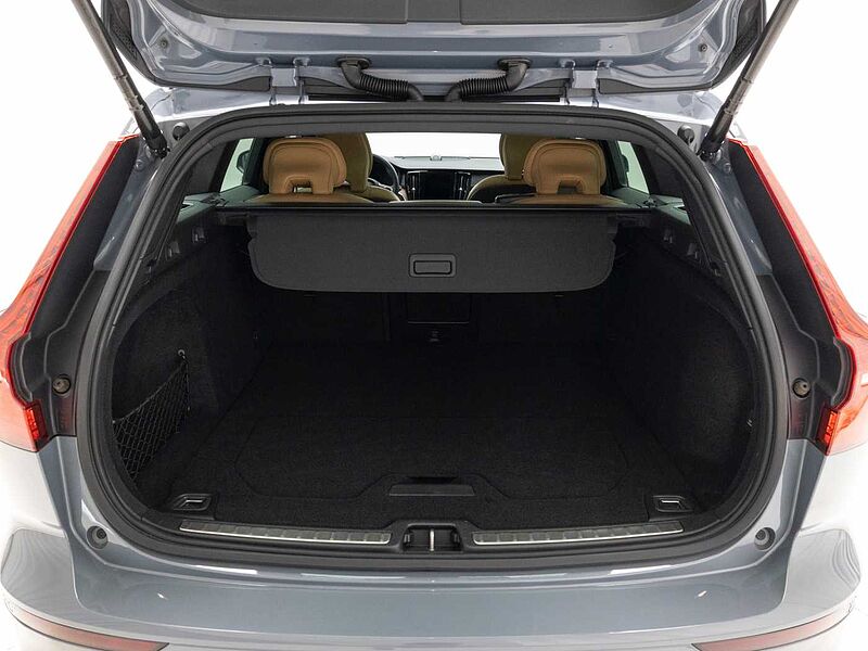 Volvo Pro, B5 AWD mild hybrid