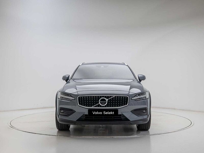 Volvo Pro, B5 AWD mild hybrid