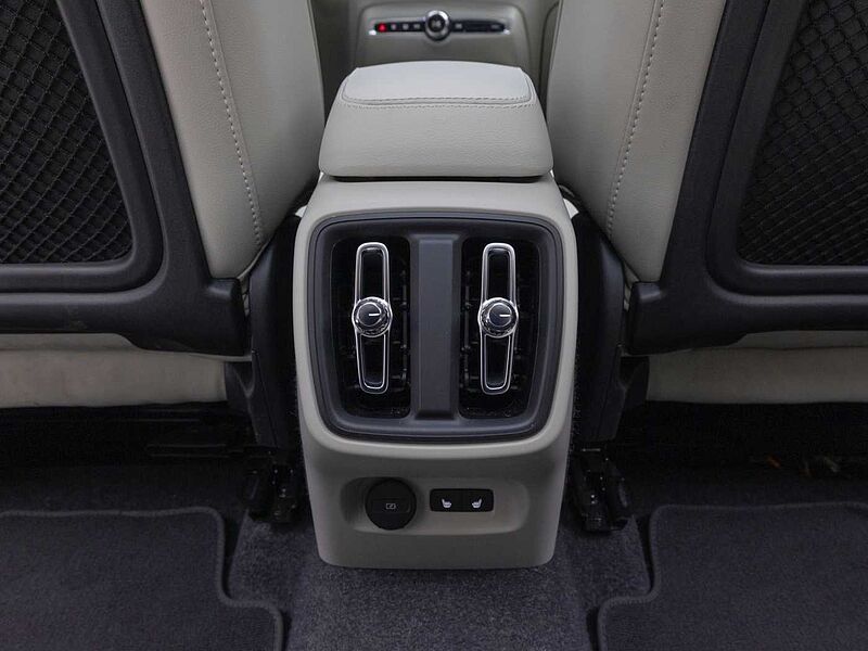 Volvo  Ultra, B4 AWD 마일드 하이브리드, 가솔린, 브라이트
