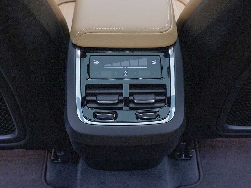 Volvo Ultra, B6 AWD 마일드 하이브리드, 가솔린, 브라이트