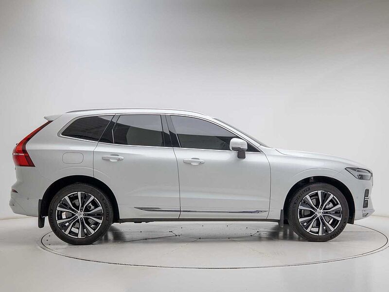 Volvo Ultra, B6 AWD 마일드 하이브리드, 가솔린, 브라이트