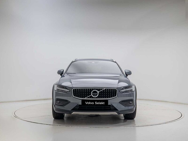 Volvo Pro, B5 AWD mild hybrid
