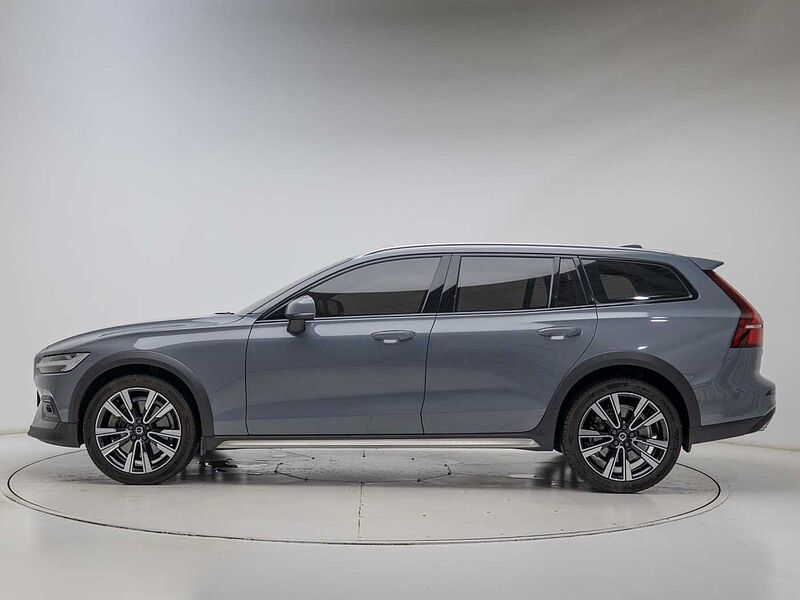 Volvo Pro, B5 AWD mild hybrid