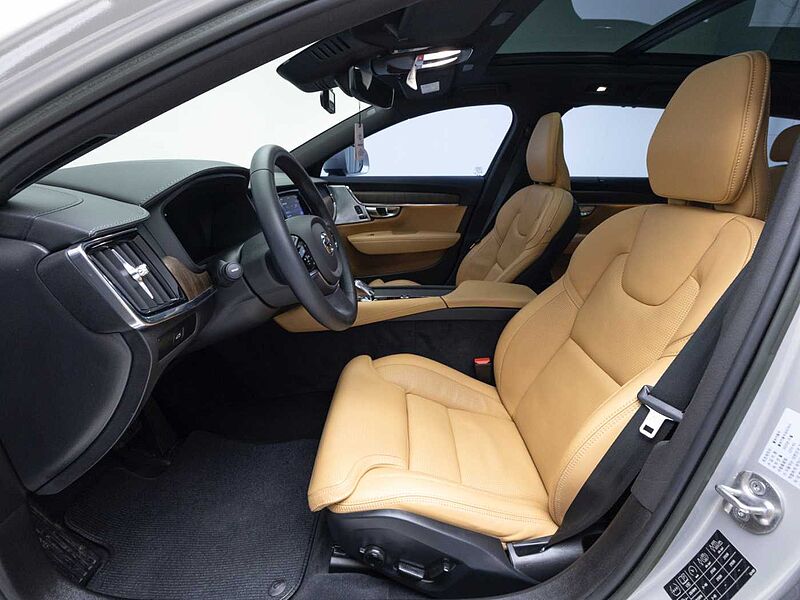 Volvo Ultimate, B5 AWD mild hybrid, 가솔린