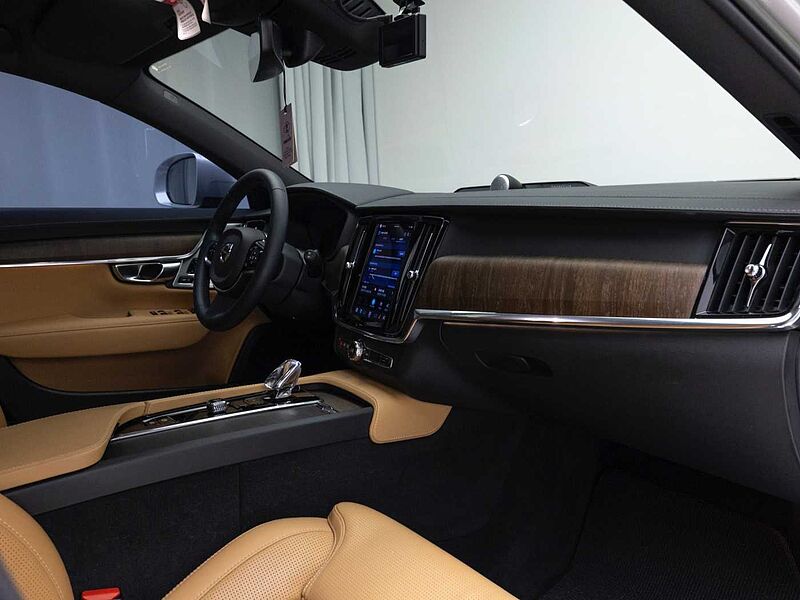 Volvo Ultimate, B5 AWD mild hybrid, 가솔린