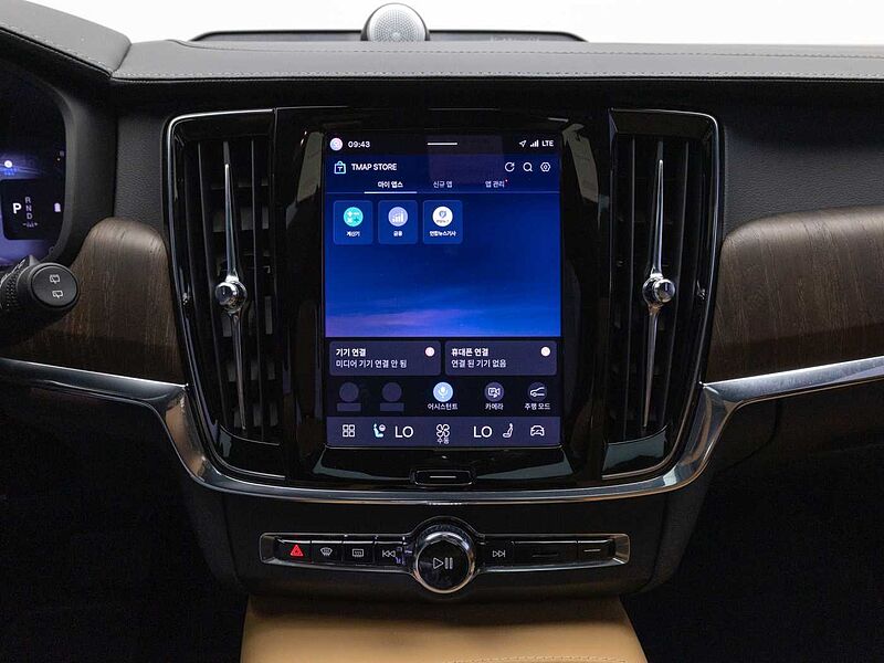Volvo Ultimate, B5 AWD mild hybrid, 가솔린