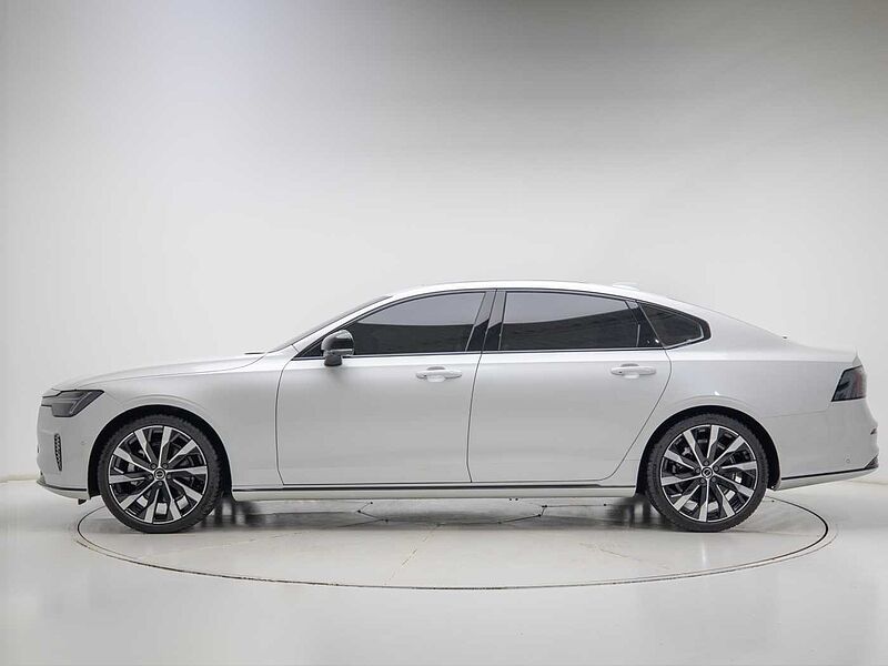 Volvo Ultra, B5 마일드 하이브리드, 가솔린, 다크