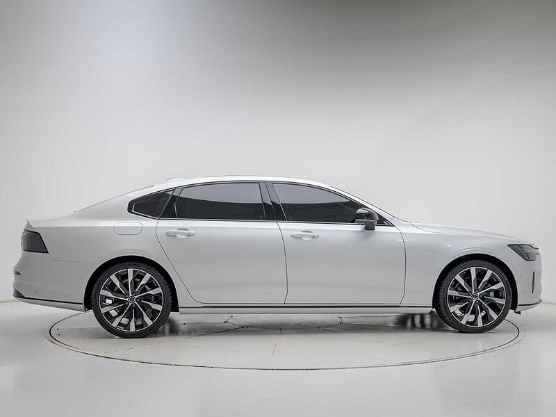 Volvo Ultra, B5 마일드 하이브리드, 가솔린, 다크