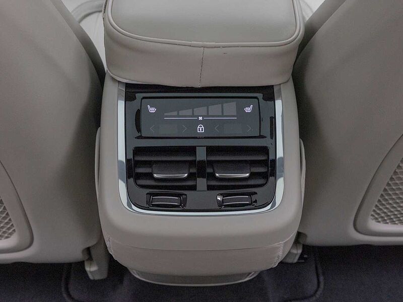 Volvo  Ultra, B5 AWD 마일드 하이브리드, 가솔린, 다크 (에어서스펜션)