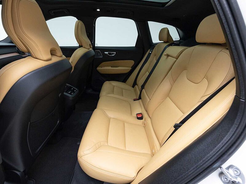 Volvo Ultra, B5 AWD 마일드 하이브리드, 가솔린, 브라이트