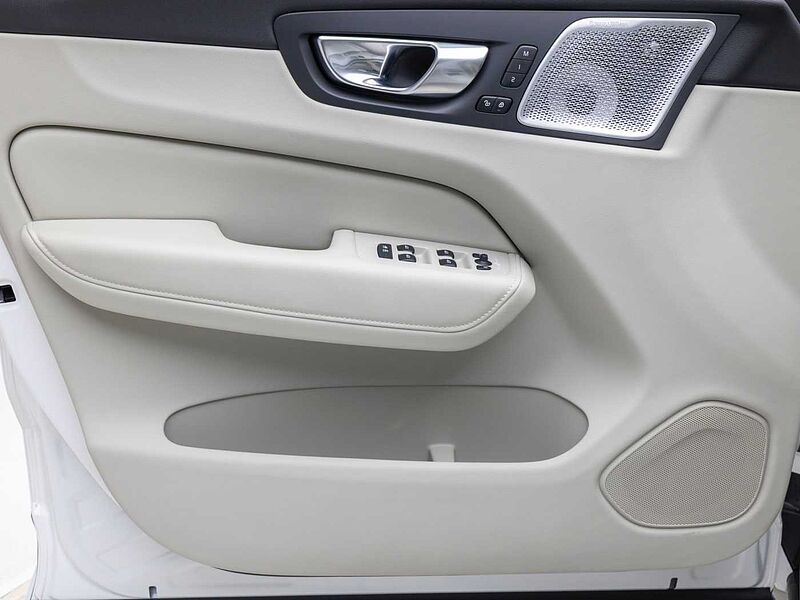 Volvo  Ultra, B5 AWD 마일드 하이브리드, 가솔린, 다크