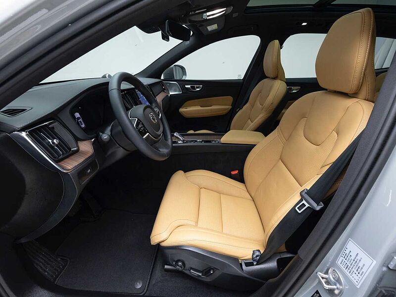 Volvo Ultra, B6 AWD 마일드 하이브리드, 가솔린, 브라이트
