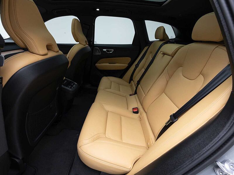 Volvo Ultra, B6 AWD 마일드 하이브리드, 가솔린, 브라이트