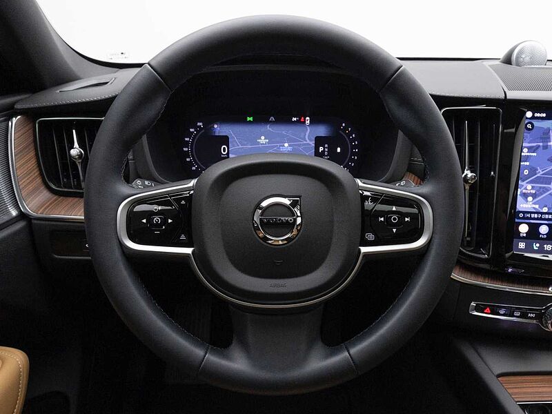 Volvo Ultra, B6 AWD 마일드 하이브리드, 가솔린, 브라이트