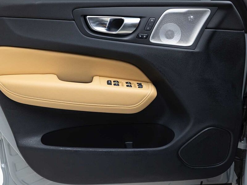 Volvo Ultra, B6 AWD 마일드 하이브리드, 가솔린, 브라이트