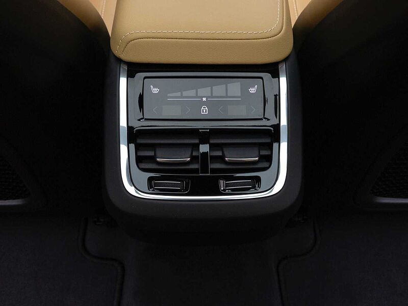 Volvo Ultra, B6 AWD 마일드 하이브리드, 가솔린, 브라이트