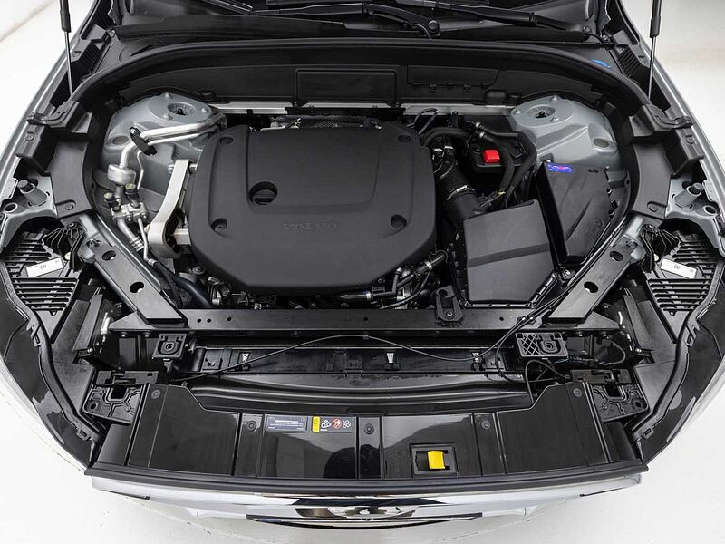 Volvo Ultra, B6 AWD 마일드 하이브리드, 가솔린, 브라이트